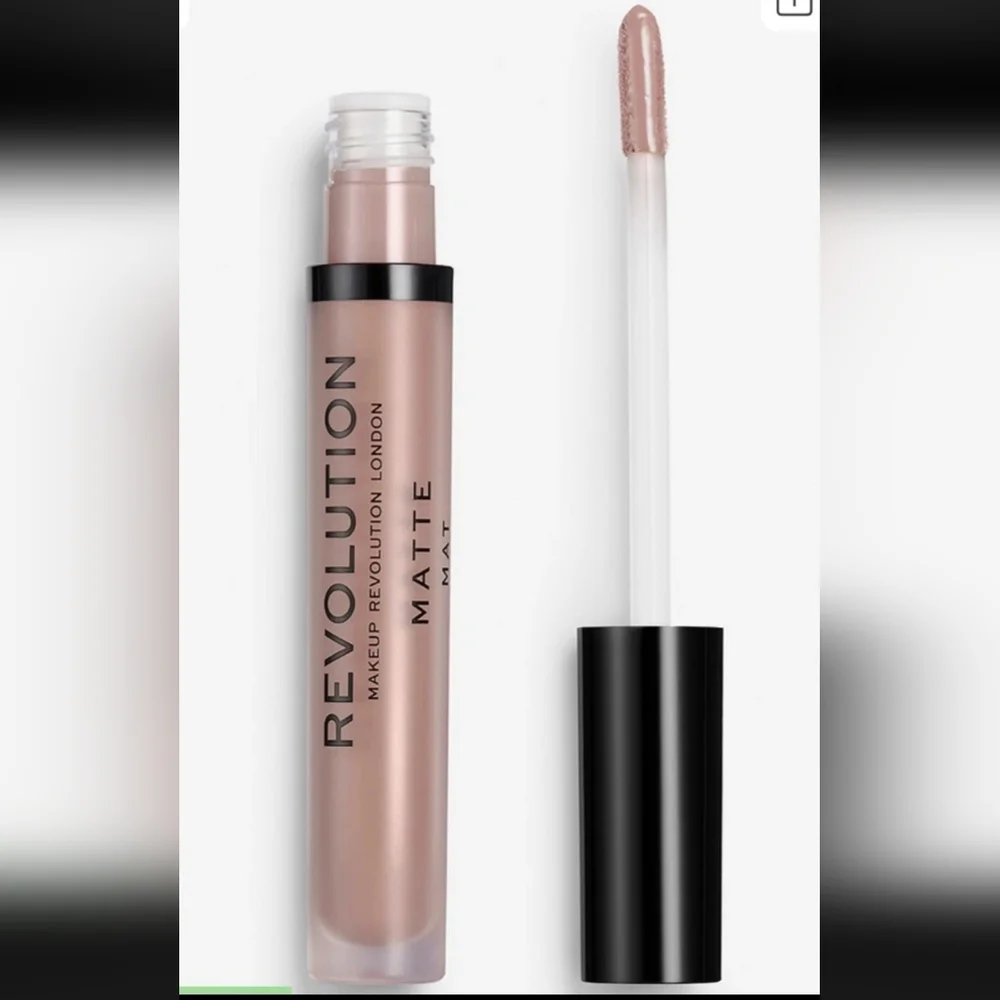 📢3 For $11 Makeup Revolution Matte Liquid Lipstick Hustle 119